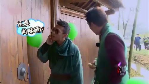 三顾茅厕爆料视频,揭秘幕后真相 第2张 三顾茅厕爆料视频,揭秘幕后真相 第2张